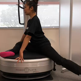 パワープレートでヨガの画像