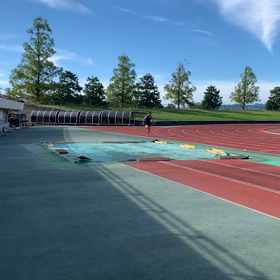 中間疾走+レースイメージの画像