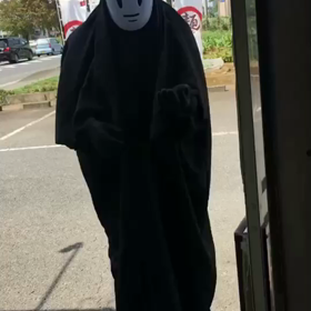 ラーメン屋に有名人が来ました。の画像