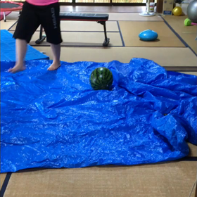 スイカ割りの画像