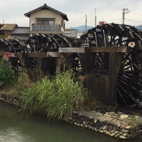 九州北部豪雨で動かなくなっていた朝倉の名所、三連水車の画像