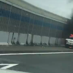 パトカー炎上の画像