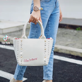 Vitabrillareワッペン付きラインストーン×星スタッズバッグ・Sサイズの画像