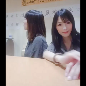 双子の小さな争いの画像