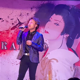 歌のステージの画像