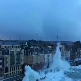 無料窓掃除の画像