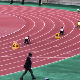 男子リレー３位入賞の画像