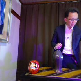 カリスマ華道家がツバキをカッコよくいけてみた... 徳川の花の画像