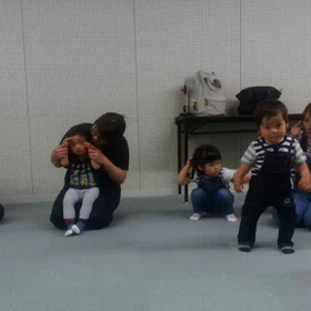 いちなごみにて英語リトミックの画像