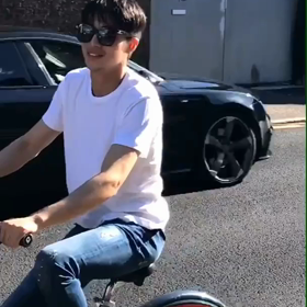 许魏洲騎单车 ①の画像