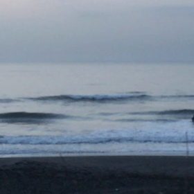 8月23日千葉北、東浪見の朝の波の画像