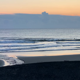 10月26日千葉北、東浪見の朝の波の画像
