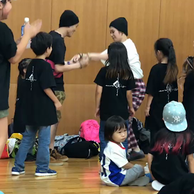 打ち上げダンスで又盛り上がる(^з^)-☆の画像