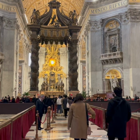 名誉教皇　ベネディクト１６世のご遺体を拝みに、、、の画像