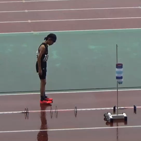 男子走り幅跳びの画像