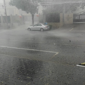 ゲリラ豪雨の画像