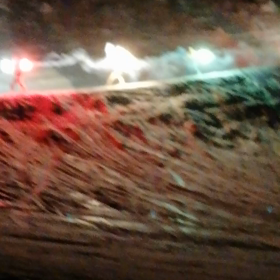 たいまつ滑走と花火の画像