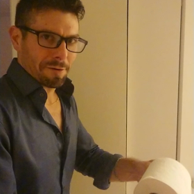 トイレットペーパーが飛ぶ? Bernoulli's principle ベルヌーイの定理の画像