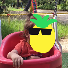 息子氏 ひとりでブランコです♬♡の画像