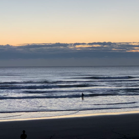 11月12日千葉北、東浪見の朝の波の画像