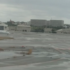 隣は自衛隊の滑走路かな？(^^)の画像