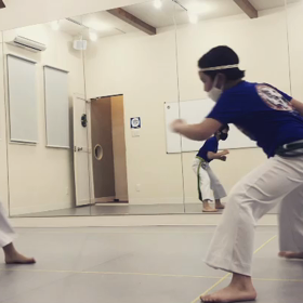 世界は広いけど近いの画像