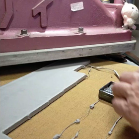 動画あり☆クリッカーで抜き作業中の画像