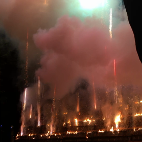 名物！仕掛け花火！の画像