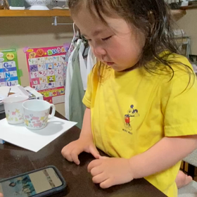 友達の写真を見て泣くの画像