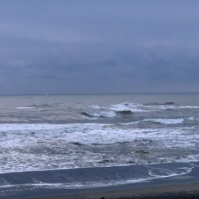 2月27日千葉北、東浪見の朝の波の画像