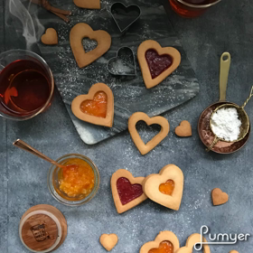 またまた、おもしろアプリのご紹介♪スマホで撮ったバレンタインクッキーと紅茶から湯気が！の画像