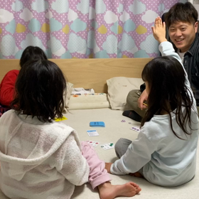 パパとカードゲーム中♫の画像