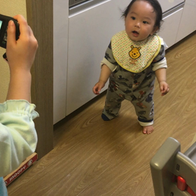 感動の初歩きの画像