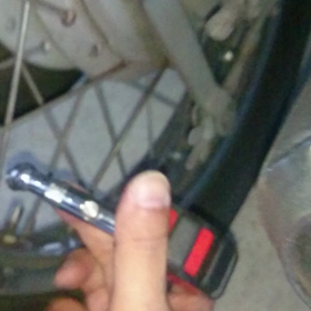 ヤマハ YD125 空気いれの画像