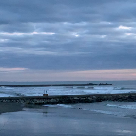 2月10日千葉北、東浪見の朝の波の画像