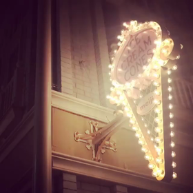 インスタ、ミヌとマキの画像