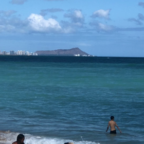 You Tubeとハワイの海の画像