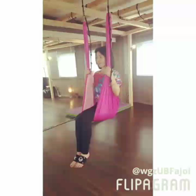 賑やかな祝日の画像