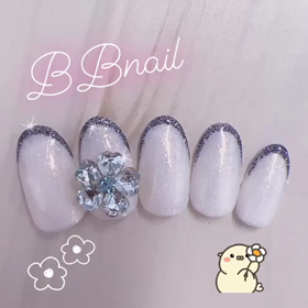 フラワーネイルの画像