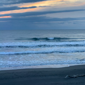 2月2日千葉北、東浪見の朝の波の画像