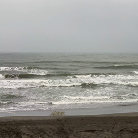 3月26日千葉北、東浪見の朝の波の画像