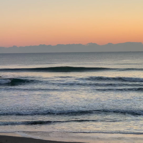 2月2日千葉北、東浪見の朝の波の画像