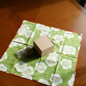 包み方動画*小さなふろしきの画像