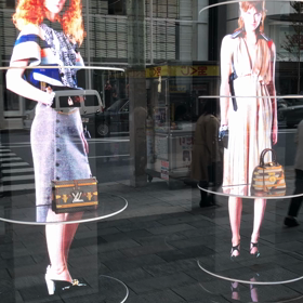 　　　９　イメージ広告の画像