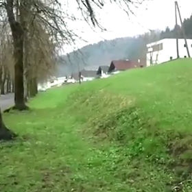 ブランコは楽しいの画像