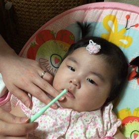 初めての歯磨きの画像
