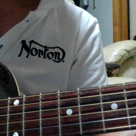 若い広場。の画像