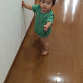 伝い歩きの画像