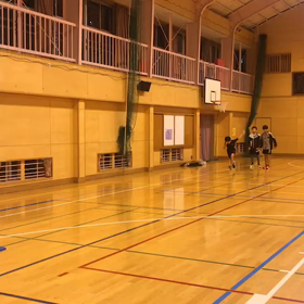 川越小練習(体育館 走り幅跳び)②の画像