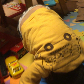 でんぐり返し練習中の画像